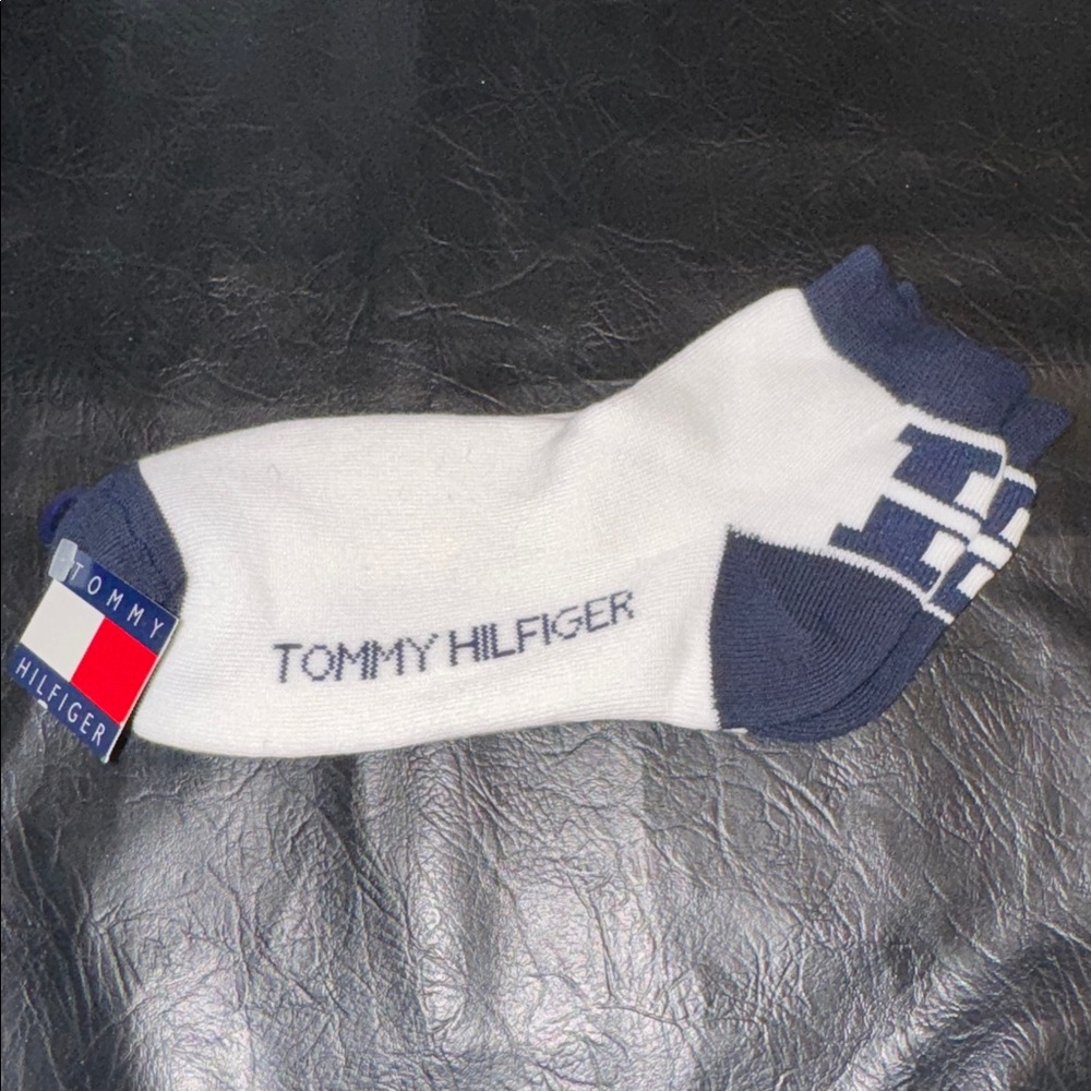 Tommy Hilfiger White, Navy & Red Logo Ankle Socks